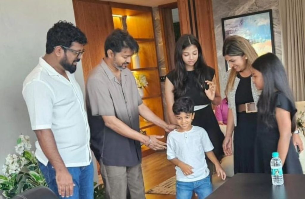 Ramba Meets Vijay At His Home