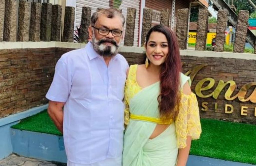 Parvathy R Krishna Emotional Notes About Father