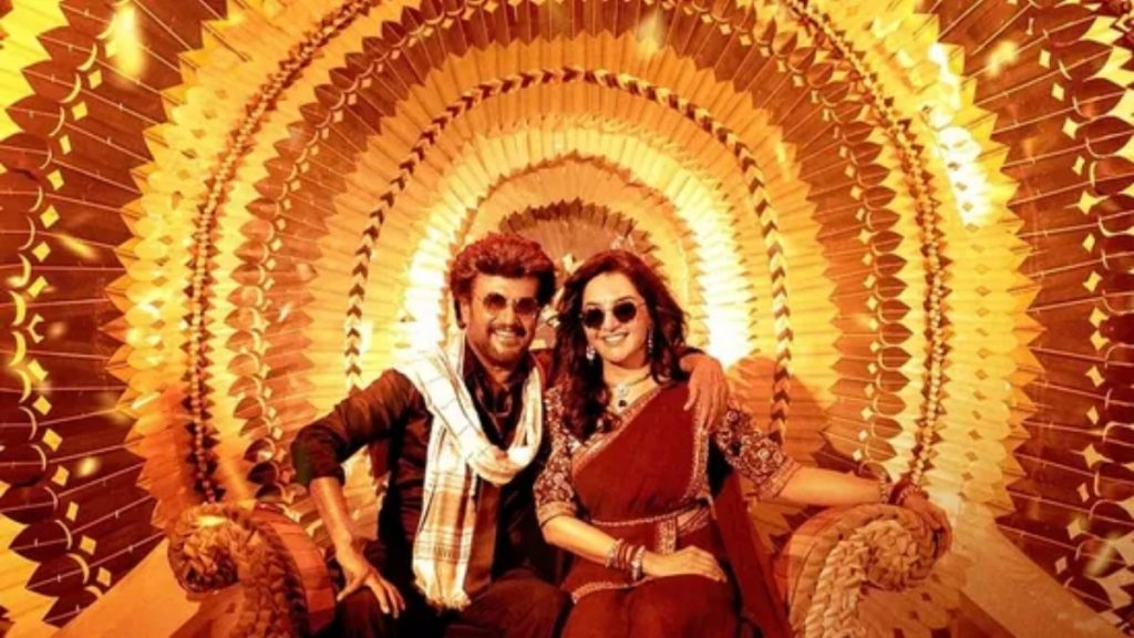 Manju Warrier Danced With Rajinikanth In Manasilaayo Song