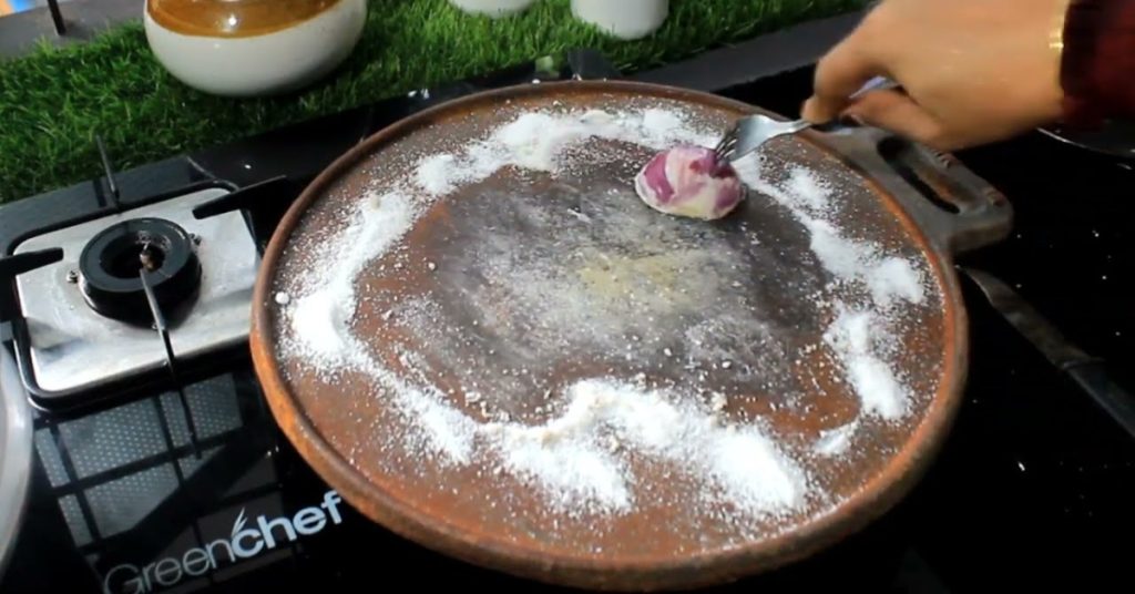 Iron Cheenachatti Cleaning Tip